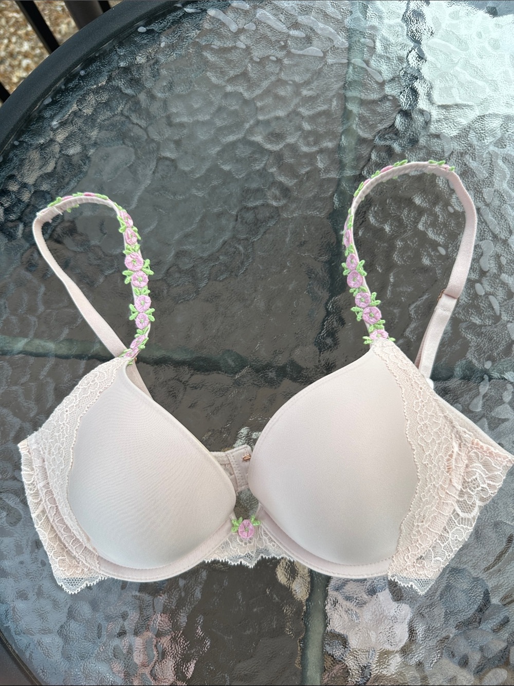 Victoria's Secret Pale Pink Floral-Trim Push-Up Bra